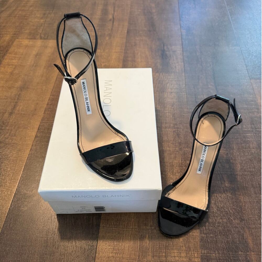 Manolo Blahnik Patent Leather Ankle Strap Heels Size 39.5 Black